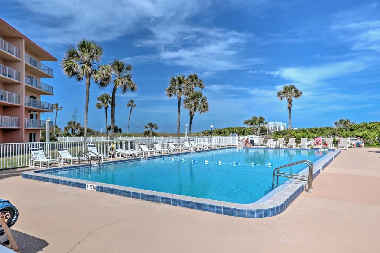 Oceanfront Cocoa Beach Condo With View Walk To Pier Exterior photo