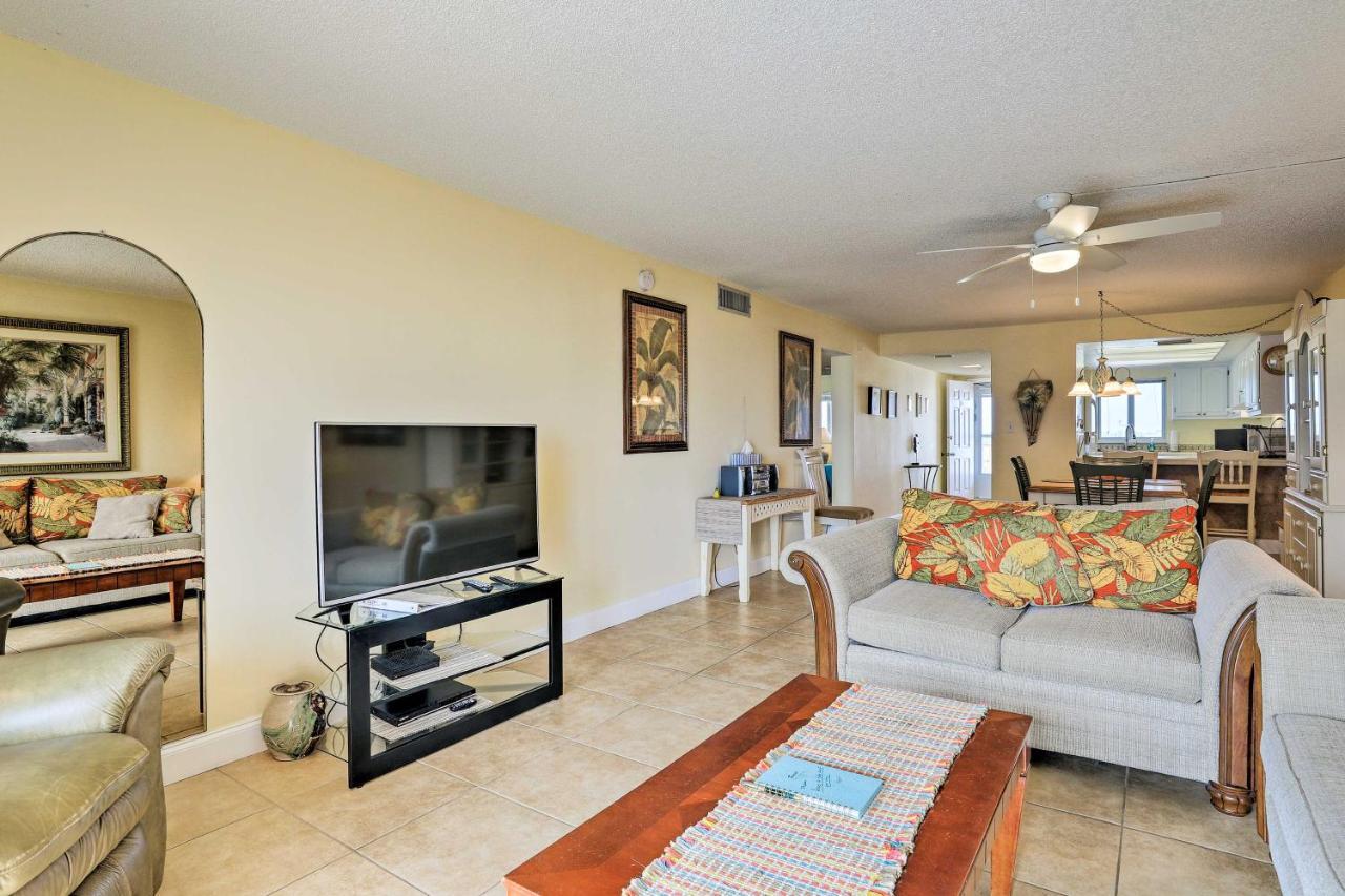 Oceanfront Cocoa Beach Condo With View Walk To Pier Exterior photo